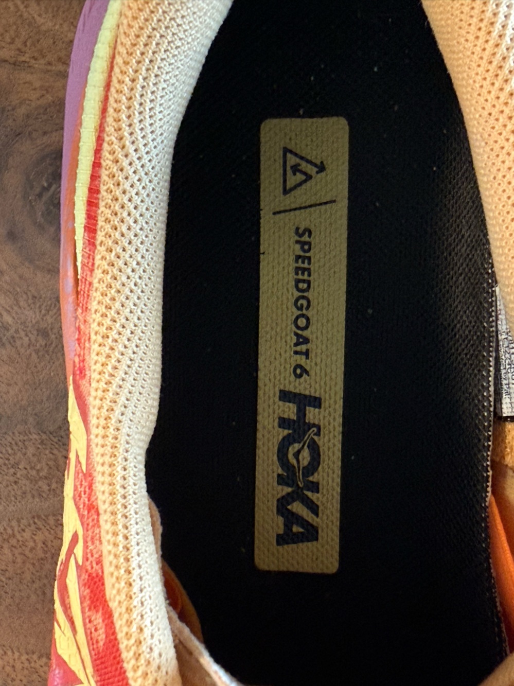 Hoka Women's Orange Red Speedgoat 6 Trail Running Shoe Size 8.5 - Picture 10 of 11